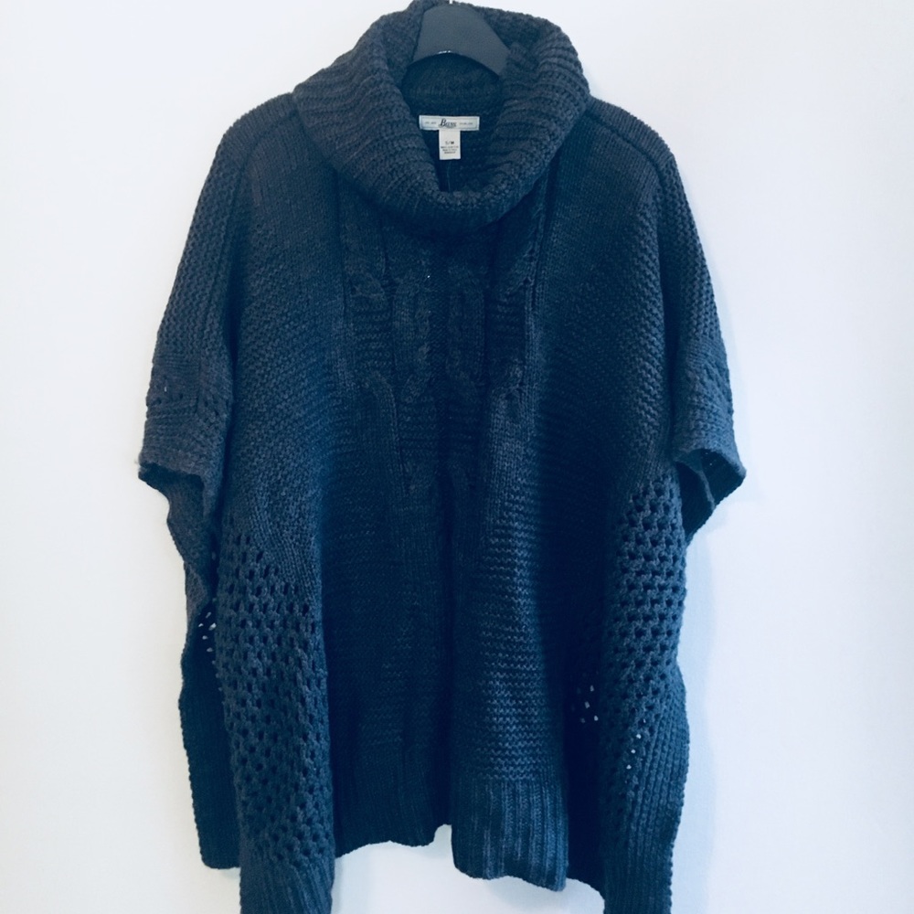 Bass // poncho